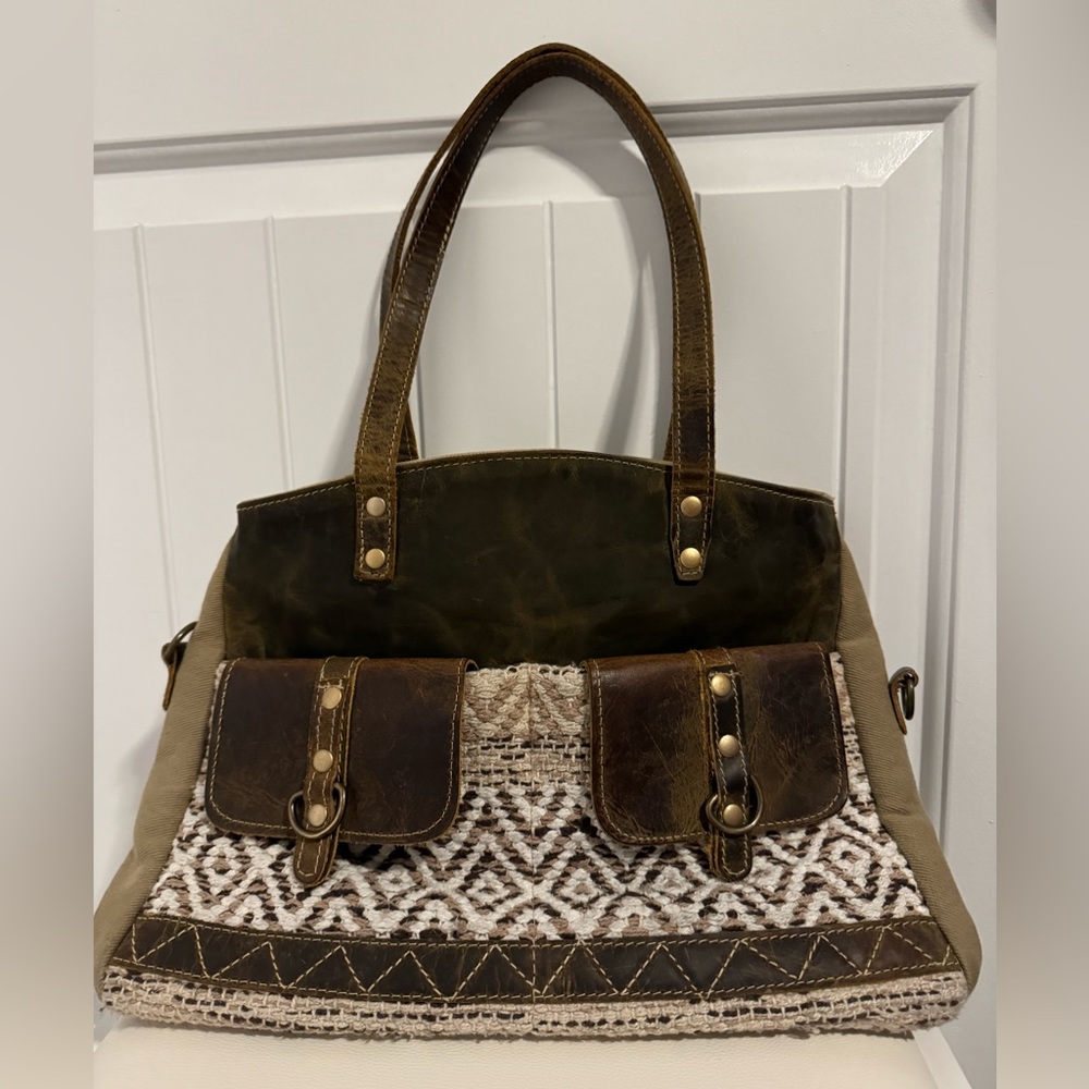 Myra Bag Leather Shoulder Handbag